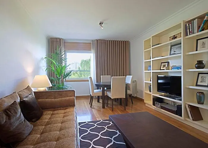 Gruenes Avila By Interhome Lisboa