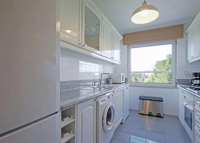 Gruenes Avila By Interhome * Lisbon